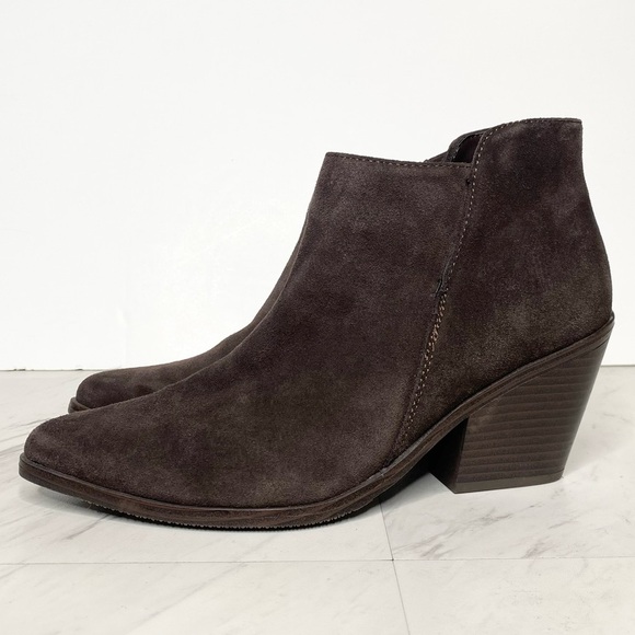 Blondo Naple Brown Suede Waterproof Bootie 9M - Picture 1 of 16